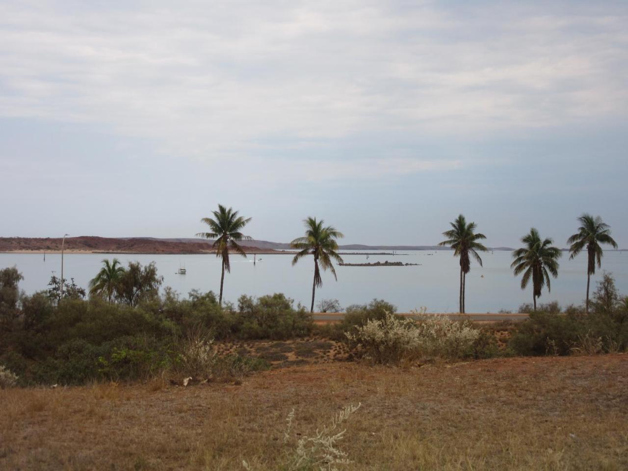 Dampier Mermaid Hotel Karratha Exterior photo